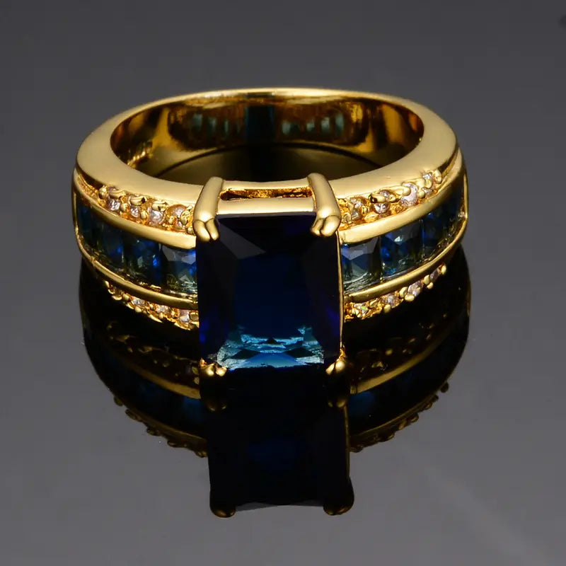 ROYAL SAPPHIRE GOLD RING