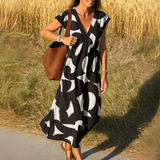 FRANCESCAH | RELAXED V-NECK MAXI DRESS