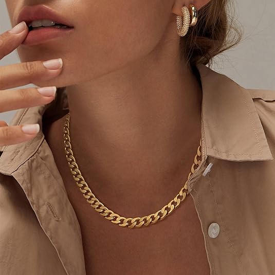 ELEGANT GOLD-PLATED CURB CHAIN NECKLACE