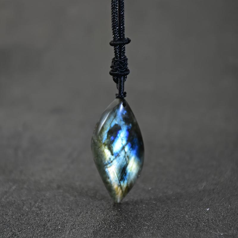 MIDNIGHT LABRADORITE MARQUISE PENDANT