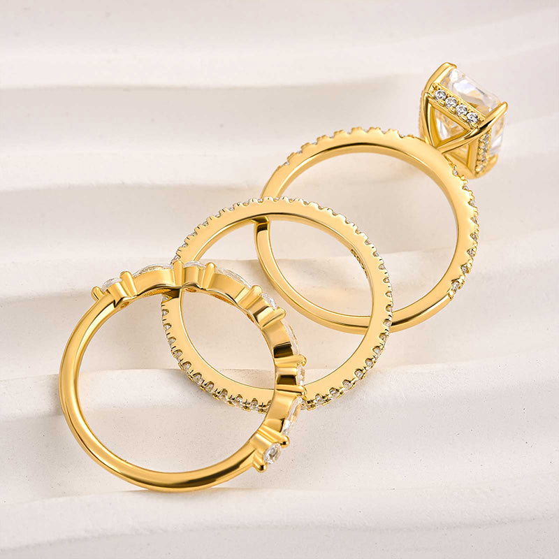 ELEGANT GOLD-PLATED RING SET