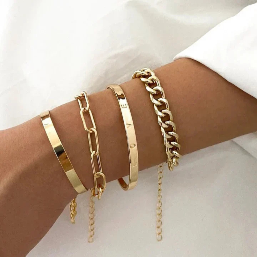 ELEGANT GOLD-TONE MIXED BRACELET SET