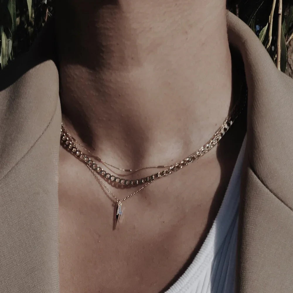 ELEGANT GOLD-PLATED CURB CHAIN NECKLACE