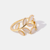 GOLDEN LEAF ELEGANCE RING