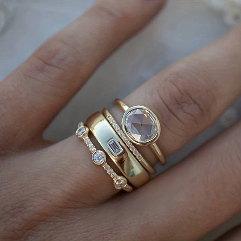 ROSÉ CRYSTAL STACKED GOLD RING SET